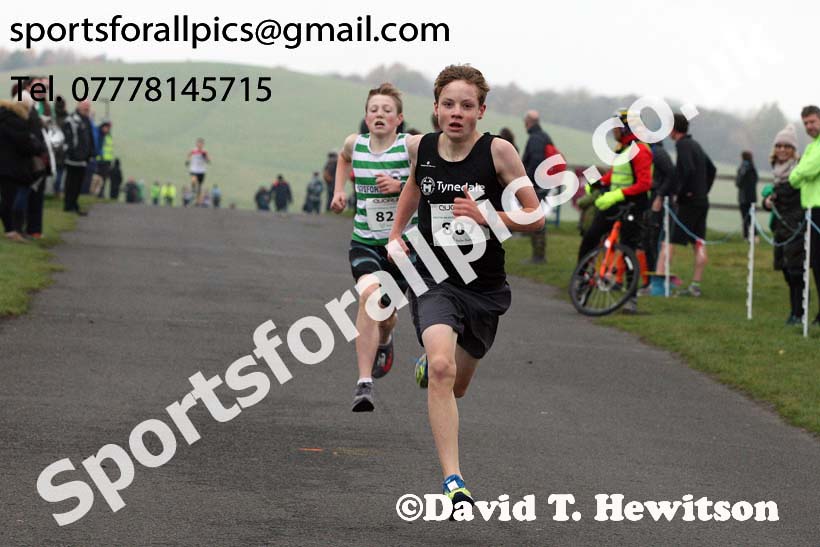 Boys and girls under-15s, Heaton Memorial 10k Road Race, Newcastle Town Moor. Photo:  David T. Hewitson/Sports for All Pics
